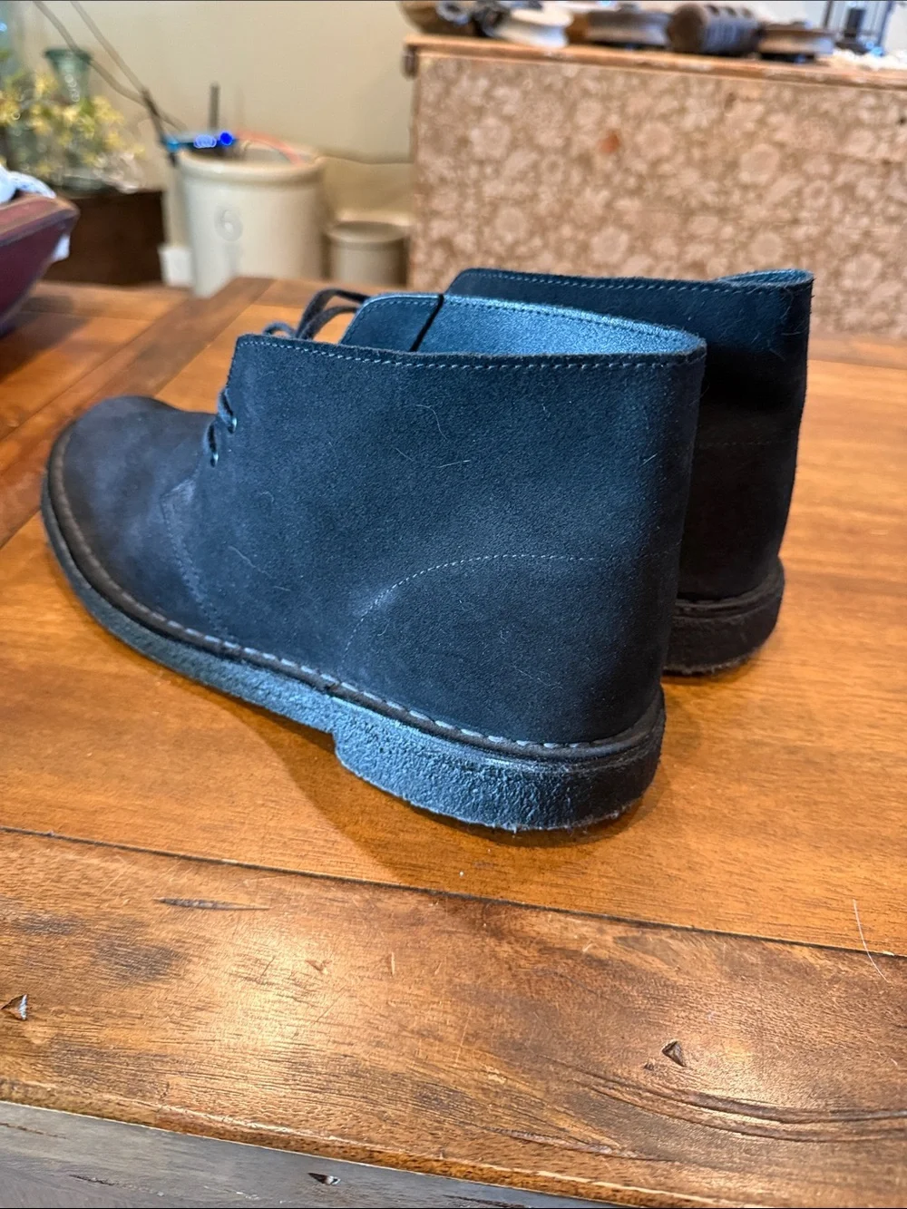 Clarks Men's Navy Suede Chukka Boots - Lace-Up